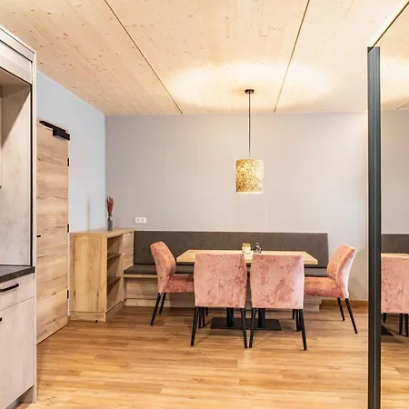 Zum Schwanen - 1 公寓 Pflach