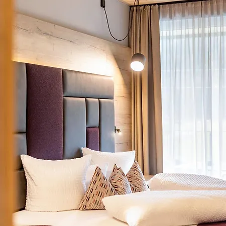 Hirsch-loge * Pflach