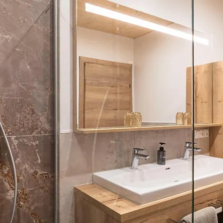 Zum Schwanen - 1 * Pflach